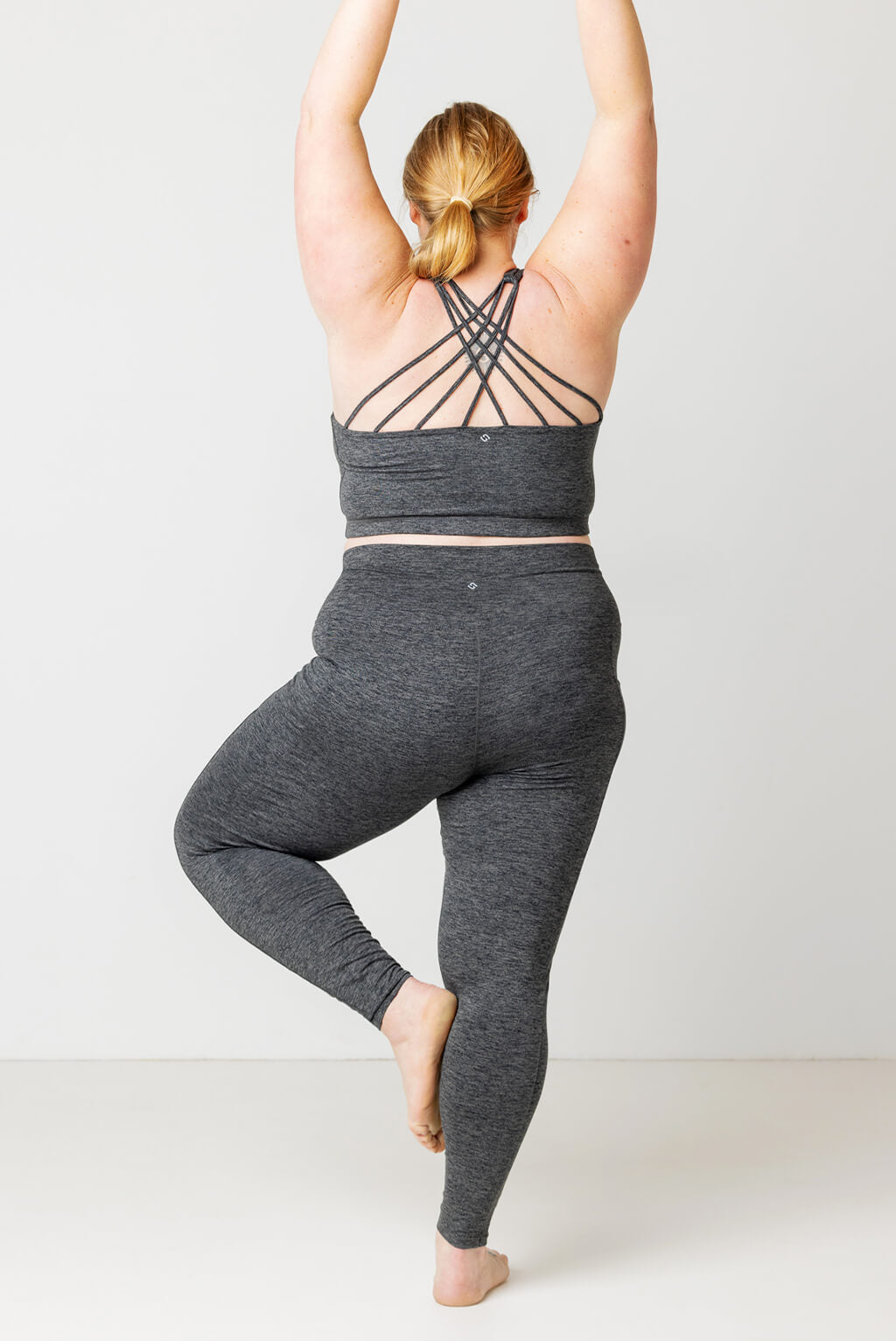 BALANCE COLLECTION BLACK-WHITE FLORAL Work Out Leggings Yoga Pants DRY WIK  SZ S | eBay